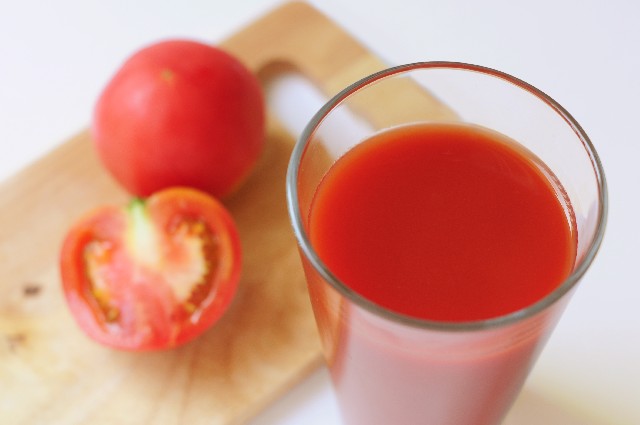 飲む日焼け止め!?朝に飲みたいジュース3つ　(1)トマトジュース